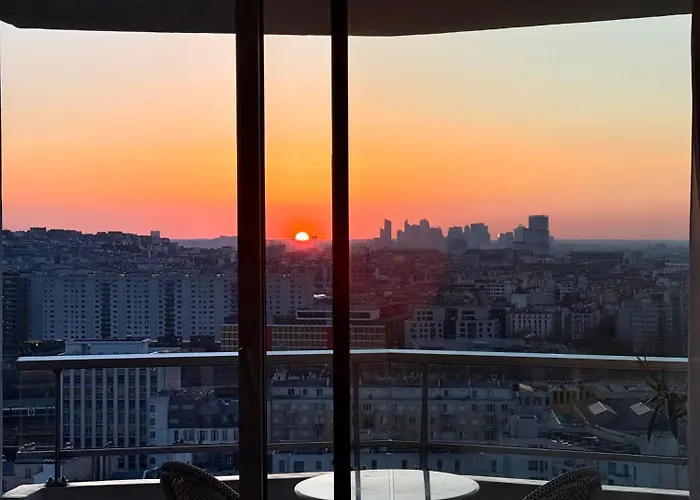Panorama Parisien Apartment *